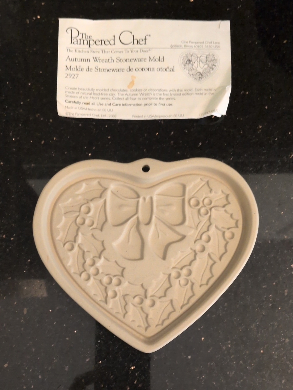 The Pampered Chef Heart-Shaped Winter Wreath Stoneware Mold